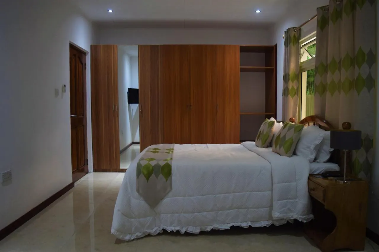 Kaktus Villa Au Cap Lodge